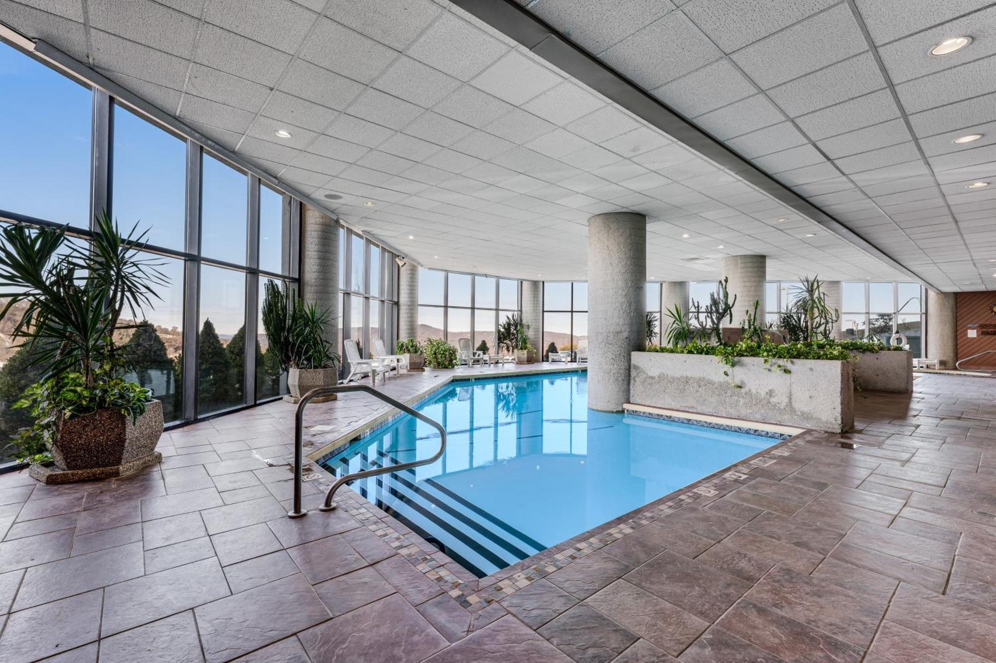 Sugar Top Condos ชูการ์เมาน์เทน ภายนอก รูปภาพ